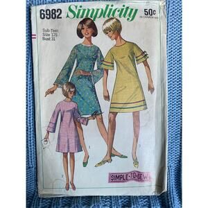 Simplicity 6982 Sewing pattern A line dress bell sleeve 1960s size 12